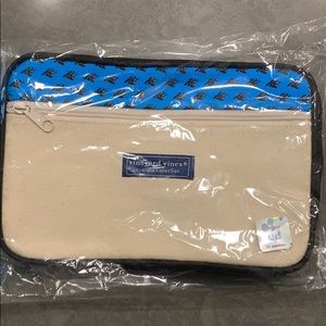 Vineyard Vines Custom Panthers Toiletry Bag *NWT*